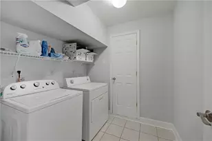 13 Ivy Square Northeast, Atlanta, GA 30342 - Photo 31