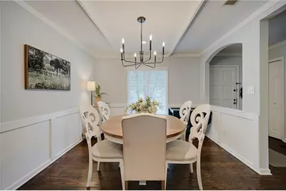 13 Ivy Square NE, Atlanta, GA 30342 - Photo 5