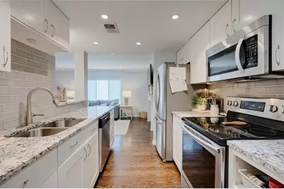 13 Ivy Square NE, Atlanta, GA 30342 - Photo 17