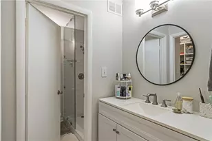 6800 Glenridge Dr, Atlanta, GA 30328 - Photo 21