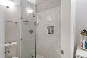 6800 Glenridge Dr, Atlanta, GA 30328 - Photo 23