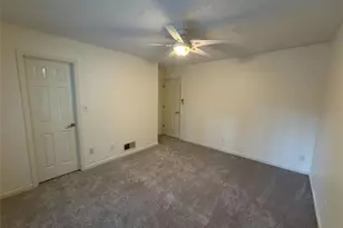 878 Lake Hollow Blvd, Marietta, GA 30064 - Photo 15