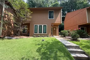 878 Lake Hollow Blvd, Marietta, GA 30064 - Photo 1