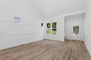2782 Mango Cir NW, Atlanta, GA 30318 - Photo 9