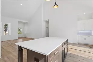 2782 Mango Cir NW, Atlanta, GA 30318 - Photo 13