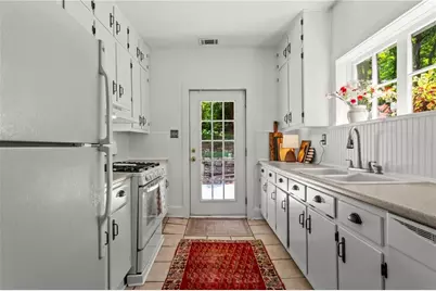 1402 Carter Road, Decatur, GA 30030 - Photo 11