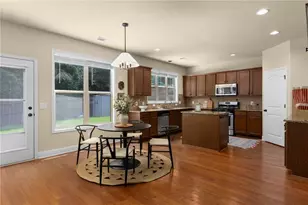 1075 Crescent Ridge Dr, Buford, GA 30518 - Photo 17