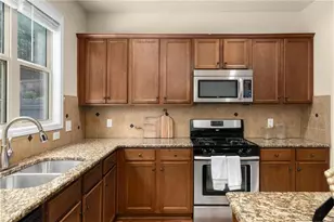 1075 Crescent Ridge Dr, Buford, GA 30518 - Photo 21