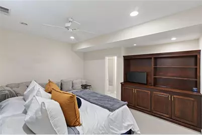 4678 Ivygate Circle SE #8E, Atlanta, GA 30339 - Photo 13