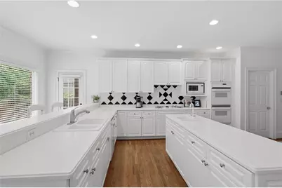 12125 Helleri Hollow, Johns Creek, GA 30005 - Photo 13