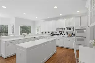 12125 Helleri Hollow, Johns Creek, GA 30005 - Photo 15