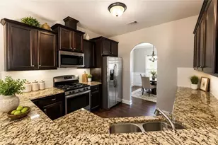 1580 Campbell Ridge Ln, Lawrenceville, GA 30045 - Photo 9