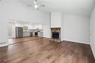 360 Bellemeade Dr SW, Marietta, GA 30008 - Photo 9
