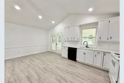 8399 Lake Drive, Snellville, GA 30039 - Photo 7