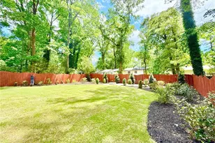 8399 Lake Dr, Snellville, GA 30039 - Photo 33