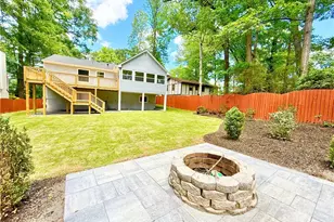 8399 Lake Dr, Snellville, GA 30039 - Photo 29