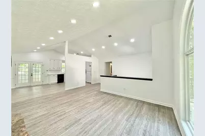 8399 Lake Drive, Snellville, GA 30039 - Photo 5