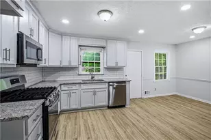 1600 Sugar Plum Dr SW, Conyers, GA 30094 - Photo 9