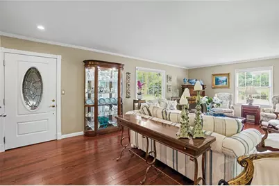 1054 Fairfield Drive NE, Marietta, GA 30068 - Photo 5