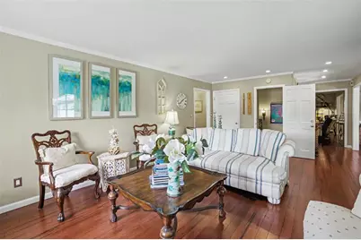 1054 Fairfield Drive NE, Marietta, GA 30068 - Photo 7