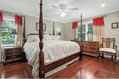 1054 Fairfield Drive NE, Marietta, GA 30068 - Photo 11