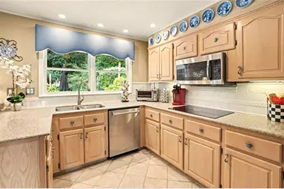 1054 Fairfield Drive NE, Marietta, GA 30068 - Photo 23