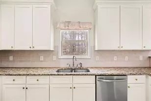 1300 Primrose Park Rd, Sugar Hill, GA 30518 - Photo 15