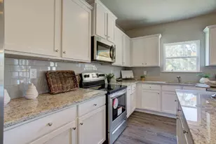 210 Ruby Robin Dr, Jefferson, GA 30549 - Photo 7