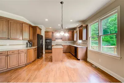 553 Hunting Hills Drive, Braselton, GA 30517 - Photo 5