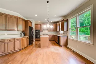 553 Hunting Hills Dr, Braselton, GA 30517 - Photo 5