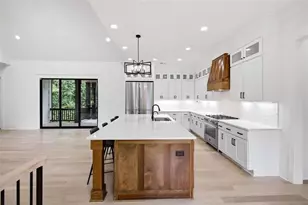 96 Woodstock Rd, Roswell, GA 30075 - Photo 17