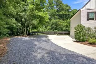 96 Woodstock Rd, Roswell, GA 30075 - Photo 5