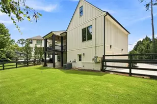 96 Woodstock Rd, Roswell, GA 30075 - Photo 43