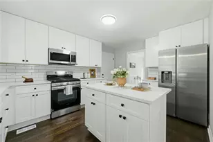 4279 W Mill Run Run NW, Kennesaw, GA 30152 - Photo 5
