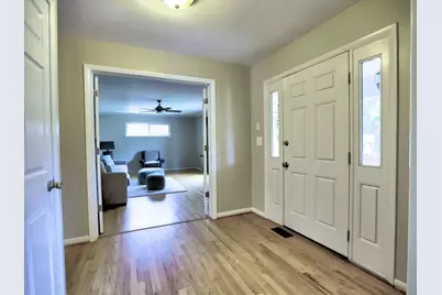 715 Glenforest Road, Sandy Springs, GA 30328 - Photo 7