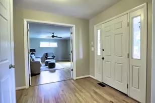 715 Glenforest Rd, Sandy Springs, GA 30328 - Photo 7