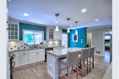 715 Glenforest Road, Sandy Springs, GA 30328 - Photo 17