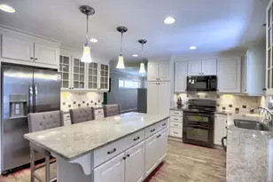 715 Glenforest Rd, Sandy Springs, GA 30328 - Photo 15