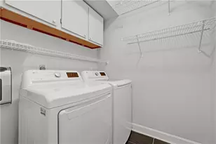3777 Peachtree Road NE, Atlanta, GA 30319 - Photo 25