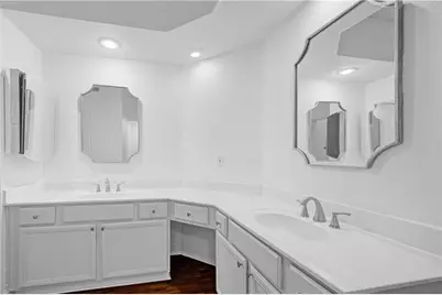 3777 Peachtree Road NE #513, Atlanta, GA 30319 - Photo 17