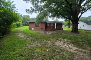1214 S Broad St, Monroe, GA 30655 - Photo 29