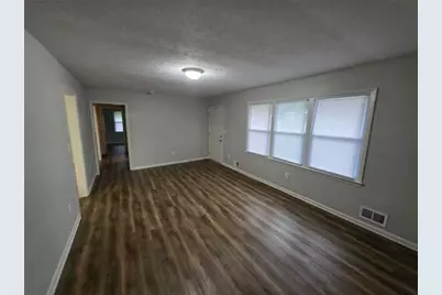 1214 S Broad St, Monroe, GA 30655 - Photo 3
