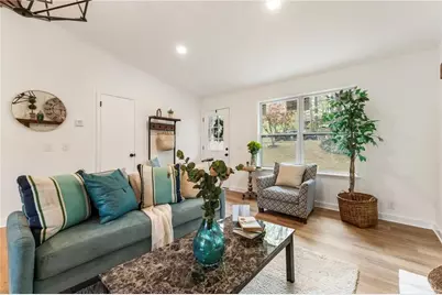 1184 Alemeda Drive, Marietta, GA 30066 - Photo 9