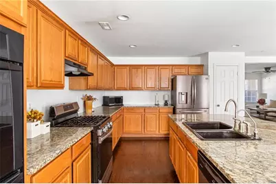 780 Kirkly Way, Fairburn, GA 30213 - Photo 13