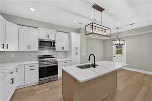 1717 Hilton Ridge Ct, Lithonia, GA 30058 - Photo 13