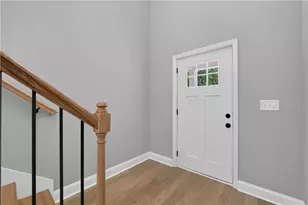 1717 Hilton Ridge Ct, Lithonia, GA 30058 - Photo 5