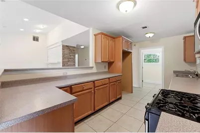 [Address not provided], Atlanta, GA 30342 - Photo 7