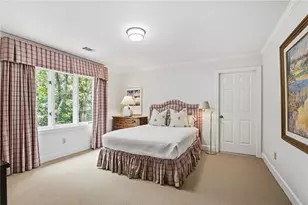 2401 Spalding Dr, Sandy Springs, GA 30350 - Photo 35
