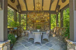 2401 Spalding Dr, Sandy Springs, GA 30350 - Photo 21
