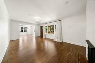 811 Verner St NW, Atlanta, GA 30318 - Photo 9